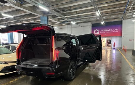 Cadillac Escalade V, 2022 год, 17 500 000 рублей, 18 фотография