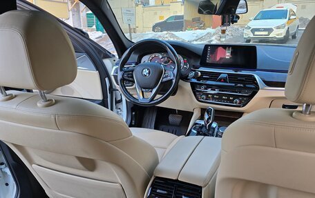 BMW 5 серия, 2017 год, 3 640 000 рублей, 15 фотография