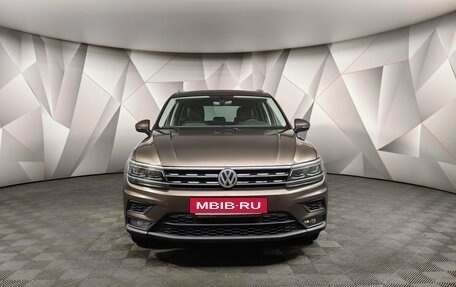 Volkswagen Tiguan II, 2018 год, 2 645 000 рублей, 6 фотография