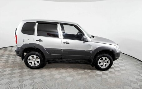 Chevrolet Niva I рестайлинг, 2015 год, 516 000 рублей, 5 фотография