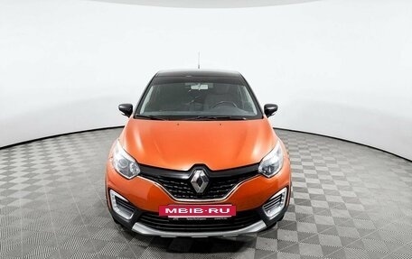 Renault Kaptur I рестайлинг, 2018 год, 1 974 000 рублей, 2 фотография