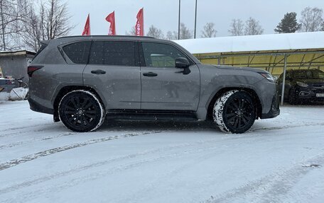 Lexus LX, 2023 год, 25 000 000 рублей, 18 фотография