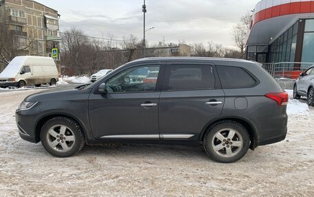 Mitsubishi Outlander III рестайлинг 3, 2015 год, 2 200 000 рублей, 6 фотография