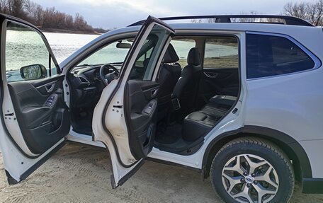 Subaru Forester, 2018 год, 2 400 000 рублей, 17 фотография