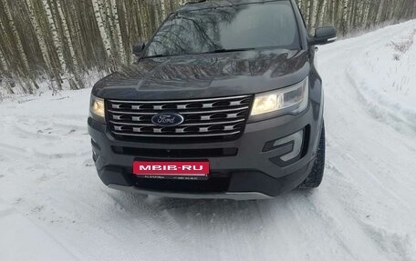 Ford Explorer VI, 2017 год, 3 300 000 рублей, 12 фотография