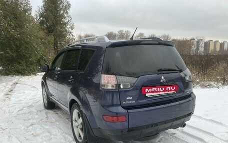 Mitsubishi Outlander III рестайлинг 3, 2008 год, 850 000 рублей, 3 фотография