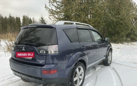 Mitsubishi Outlander III рестайлинг 3, 2008 год, 850 000 рублей, 4 фотография