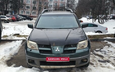 Mitsubishi Outlander III рестайлинг 3, 2005 год, 415 000 рублей, 1 фотография