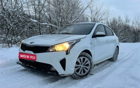 KIA Rio IV, 2020 год, 999 000 рублей, 4 фотография