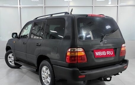 Toyota Land Cruiser 100 рестайлинг 2, 2001 год, 950 000 рублей, 2 фотография