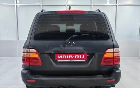 Toyota Land Cruiser 100 рестайлинг 2, 2001 год, 950 000 рублей, 4 фотография