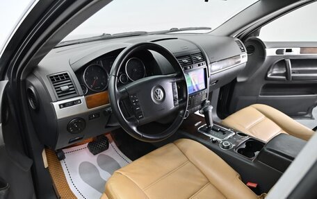 Volkswagen Touareg III, 2010 год, 1 055 000 рублей, 10 фотография