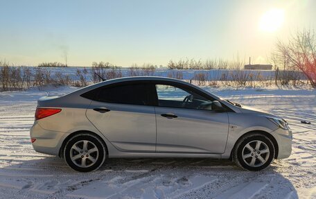 Hyundai Solaris II рестайлинг, 2012 год, 1 100 000 рублей, 6 фотография