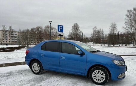 Renault Logan II, 2017 год, 700 000 рублей, 4 фотография