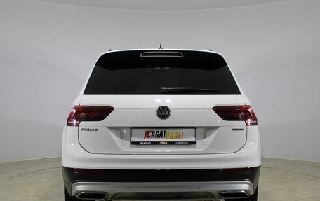 Volkswagen Tiguan II, 2020 год, 2 750 000 рублей, 6 фотография