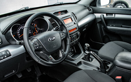 KIA Sorento II рестайлинг, 2013 год, 1 675 000 рублей, 9 фотография