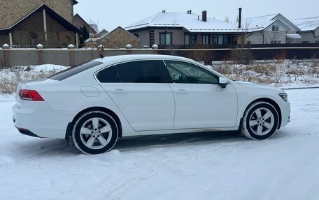 Volkswagen Passat B8 рестайлинг, 2021 год, 2 950 000 рублей, 7 фотография