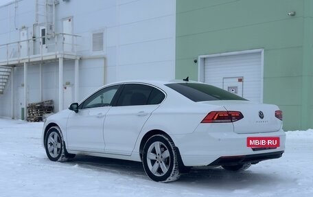 Volkswagen Passat B8 рестайлинг, 2021 год, 2 950 000 рублей, 4 фотография