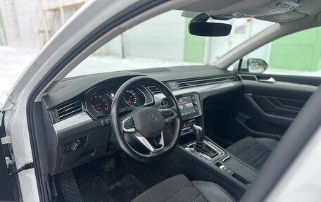 Volkswagen Passat B8 рестайлинг, 2021 год, 2 950 000 рублей, 10 фотография