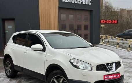 Nissan Qashqai, 2011 год, 1 050 000 рублей, 2 фотография