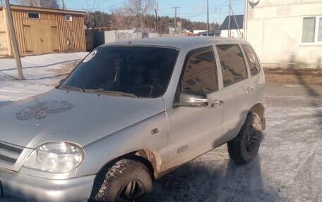 Chevrolet Niva I рестайлинг, 2005 год, 450 000 рублей, 1 фотография