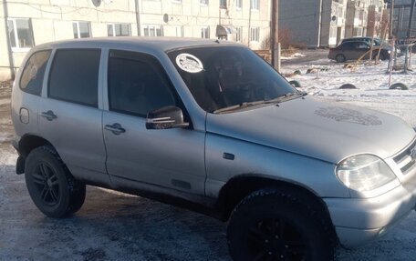 Chevrolet Niva I рестайлинг, 2005 год, 450 000 рублей, 2 фотография