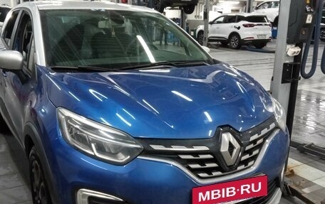 Renault Kaptur I рестайлинг, 2020 год, 1 568 000 рублей, 2 фотография