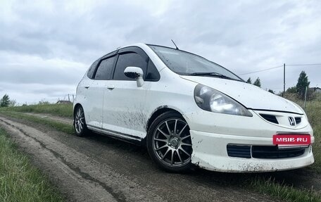 Honda Fit III, 2002 год, 430 000 рублей, 10 фотография