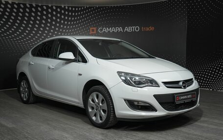 Opel Astra J, 2014 год, 1 019 600 рублей, 4 фотография