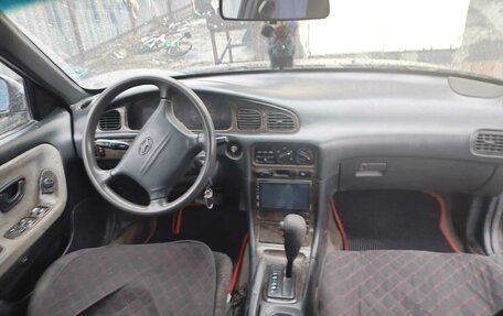 Hyundai Sonata III рестайлинг, 1997 год, 245 000 рублей, 3 фотография