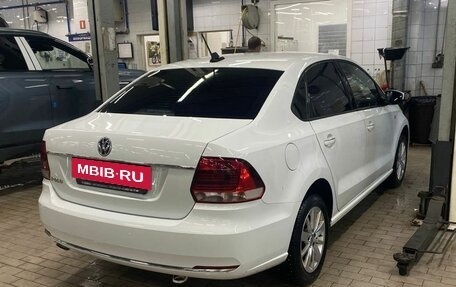 Volkswagen Polo VI (EU Market), 2017 год, 890 000 рублей, 2 фотография