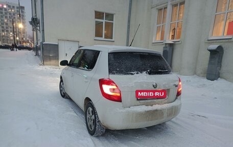 Skoda Fabia II, 2011 год, 490 000 рублей, 2 фотография