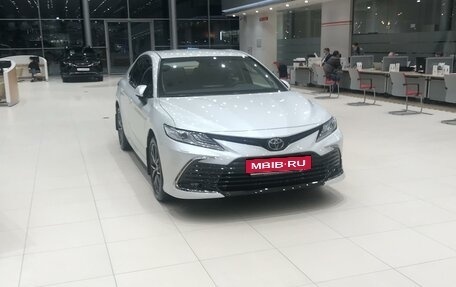 Toyota Camry, 2021 год, 3 950 000 рублей, 3 фотография