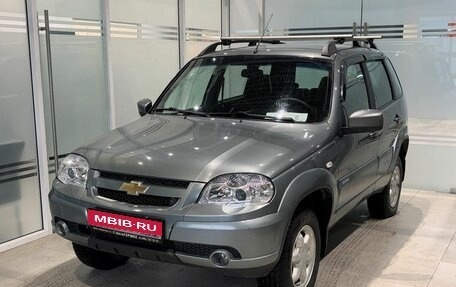 Chevrolet Niva I рестайлинг, 2015 год, 785 000 рублей, 1 фотография