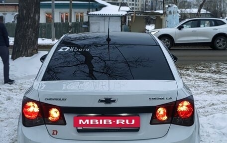 Chevrolet Cruze II, 2010 год, 550 000 рублей, 4 фотография