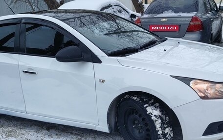 Chevrolet Cruze II, 2010 год, 550 000 рублей, 5 фотография