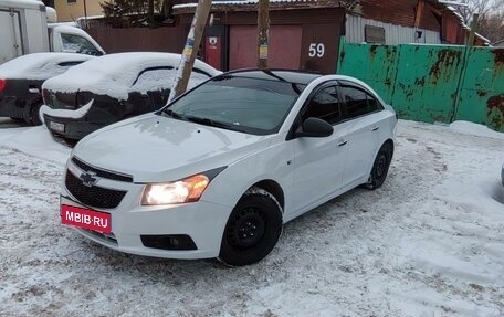 Chevrolet Cruze II, 2010 год, 550 000 рублей, 6 фотография