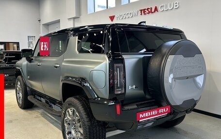 GMC Hummer EV, 2023 год, 18 000 000 рублей, 3 фотография