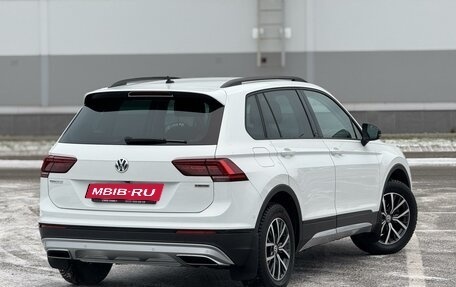 Volkswagen Tiguan II, 2020 год, 3 180 000 рублей, 2 фотография