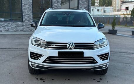 Volkswagen Touareg III, 2018 год, 3 450 000 рублей, 3 фотография