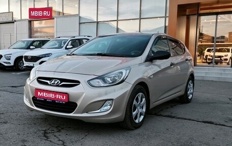 Hyundai Solaris II рестайлинг, 2013 год, 1 011 000 рублей, 1 фотография