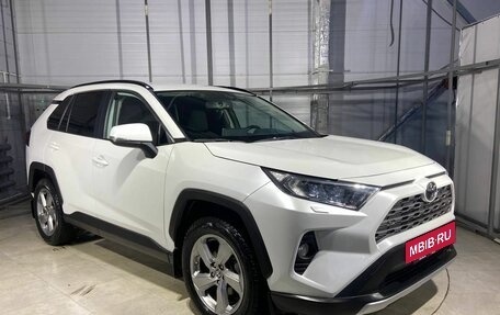 Toyota RAV4, 2021 год, 3 299 000 рублей, 3 фотография