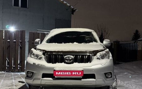 Toyota Land Cruiser Prado 150 рестайлинг 2, 2012 год, 3 450 000 рублей, 14 фотография