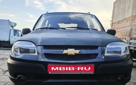 Chevrolet Niva I рестайлинг, 2003 год, 475 000 рублей, 3 фотография