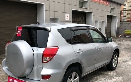 Toyota RAV4, 2006 год, 1 000 000 рублей, 2 фотография