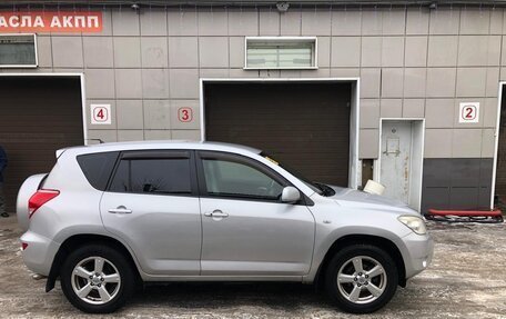 Toyota RAV4, 2006 год, 1 000 000 рублей, 11 фотография