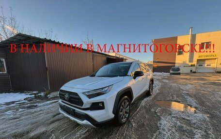 Toyota RAV4, 2024 год, 4 300 000 рублей, 1 фотография