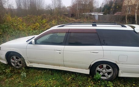 Nissan Avenir II, 1992 год, 205 000 рублей, 3 фотография