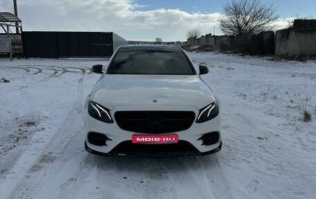 Mercedes-Benz E-Класс, 2017 год, 3 600 000 рублей, 1 фотография