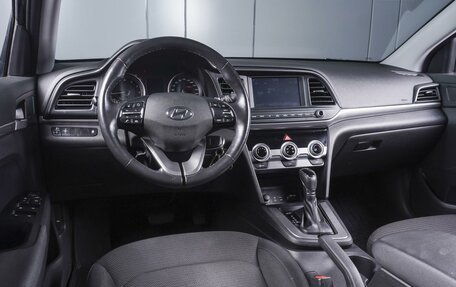 Hyundai Elantra VI рестайлинг, 2019 год, 1 999 000 рублей, 6 фотография